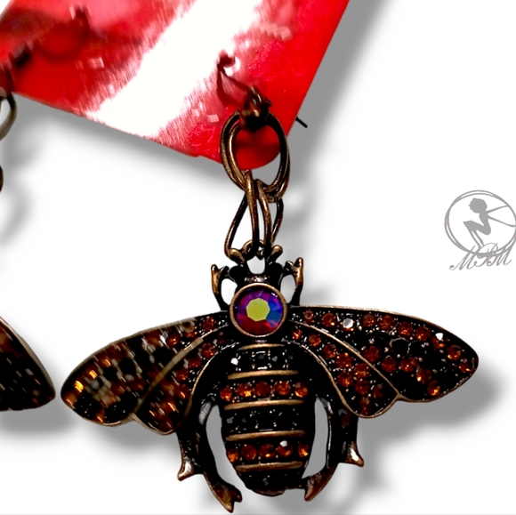 MBM Queen Bee Ornate Bee Earrings with Rhinestones. NWT, Handmade. - Picture 4 of 4